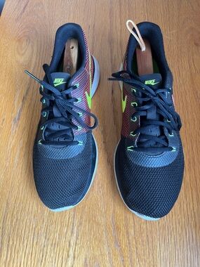 Nike Men's Black Running Shoes with Pink and Neon Green Accents